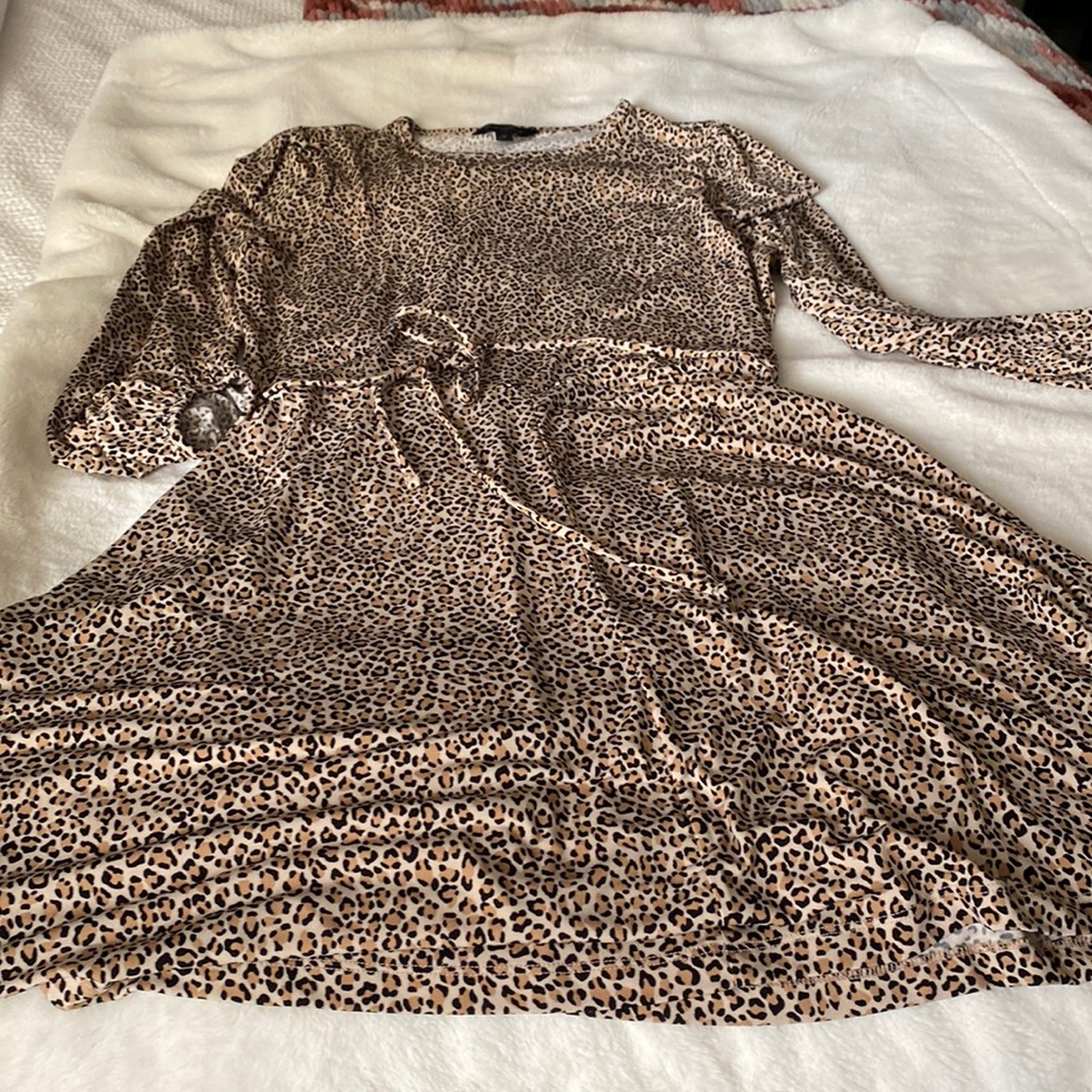 Banana republic dress, new never worn.